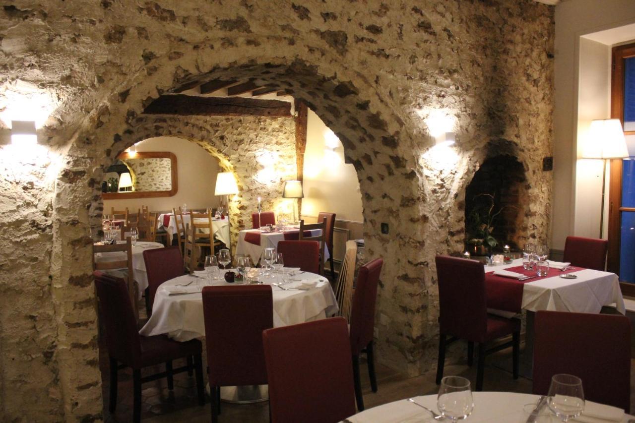 Logis Hotel & Restaurant - Le Manoir De Sauvegrain Saint-Lambert  Екстериор снимка