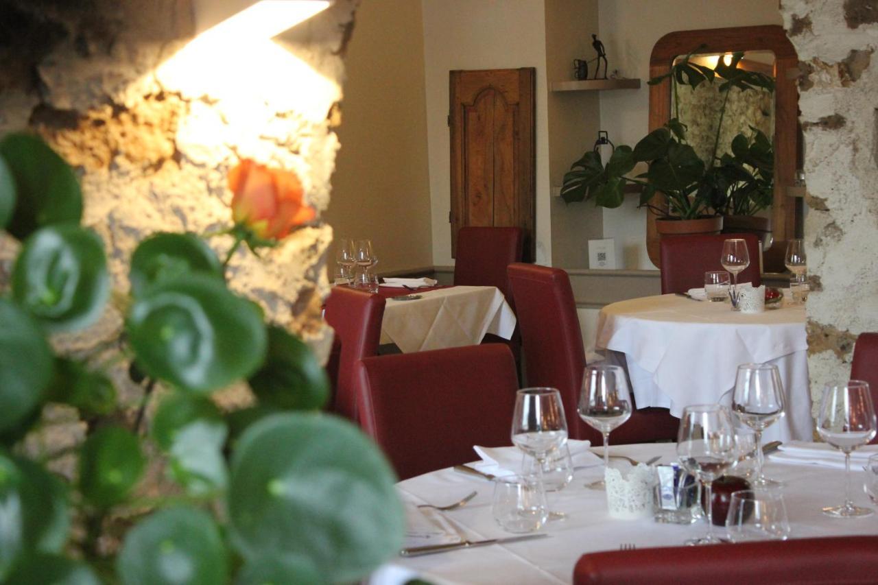 Logis Hotel & Restaurant - Le Manoir De Sauvegrain Saint-Lambert  Екстериор снимка