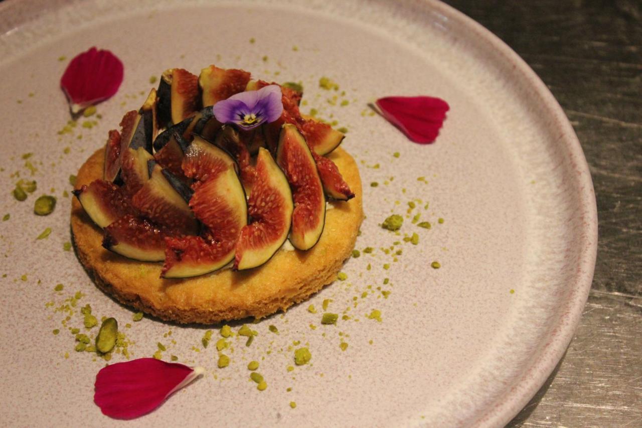 Logis Hotel & Restaurant - Le Manoir De Sauvegrain Saint-Lambert  Екстериор снимка