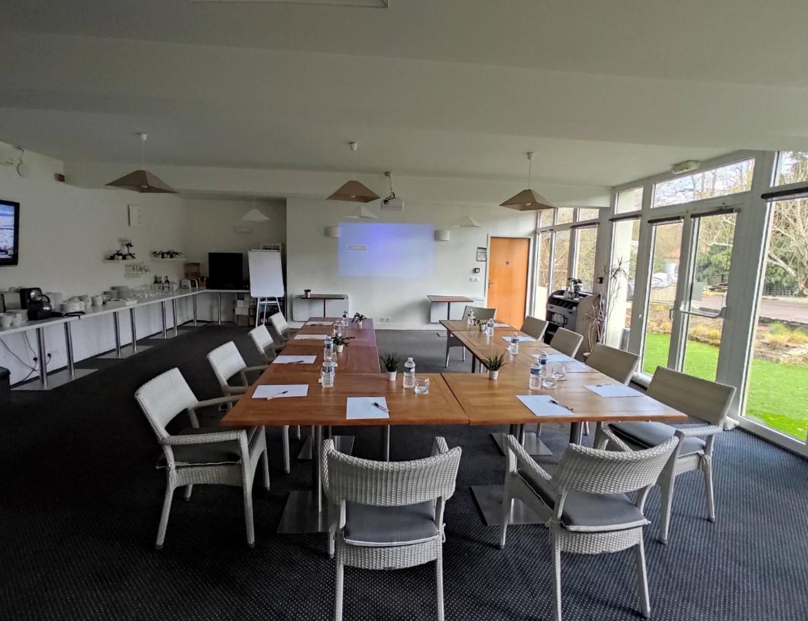 Logis Hotel & Restaurant - Le Manoir De Sauvegrain Saint-Lambert  Екстериор снимка