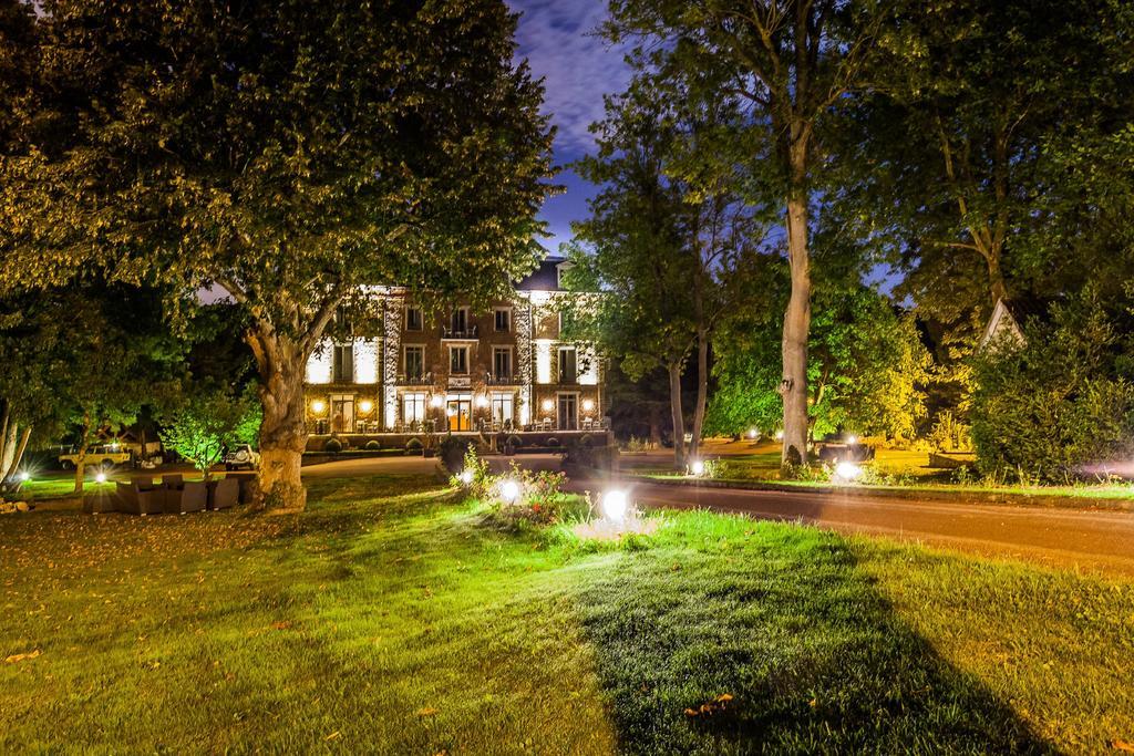 Logis Hotel & Restaurant - Le Manoir De Sauvegrain Saint-Lambert  Екстериор снимка