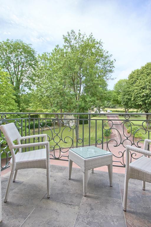 Logis Hotel & Restaurant - Le Manoir De Sauvegrain Saint-Lambert  Екстериор снимка